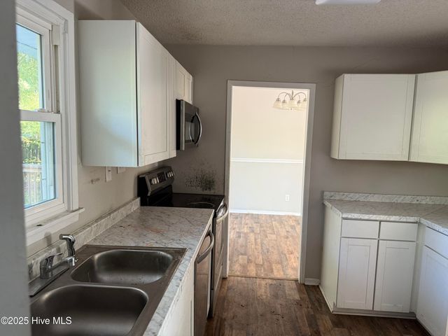 809 River Street, Jacksonville, NC 28540