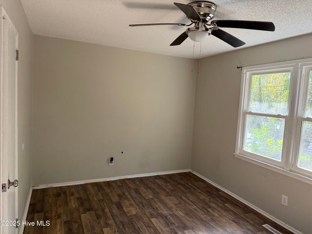 809 River Street, Jacksonville, NC 28540