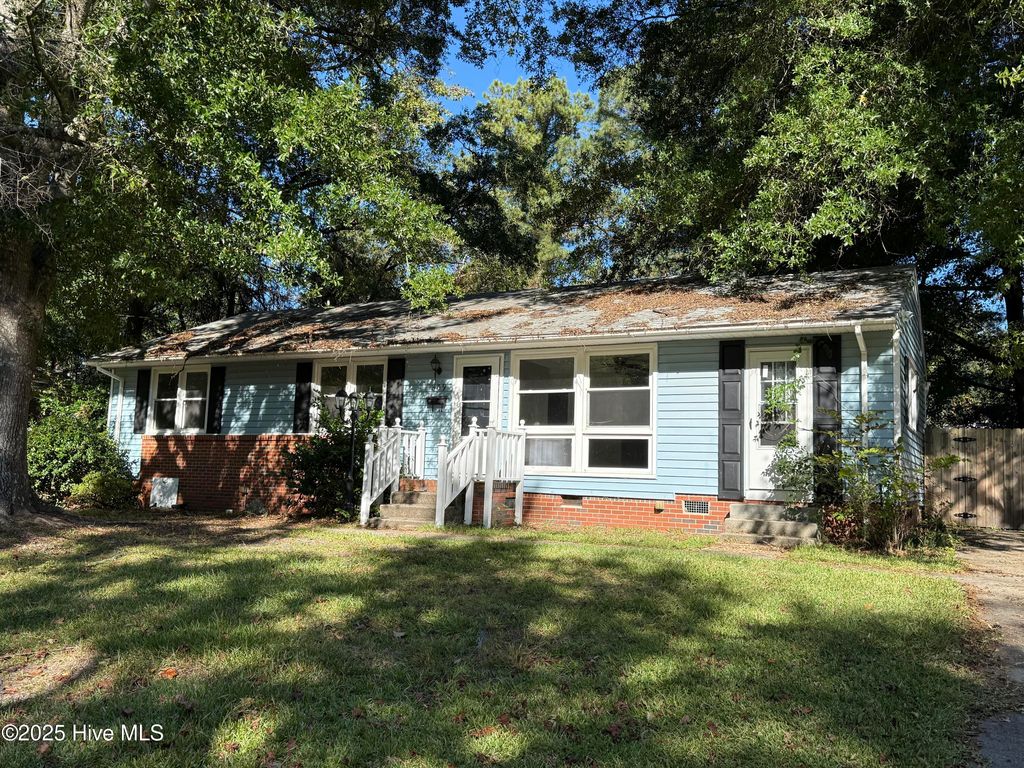 809 River Street, Jacksonville, NC 28540