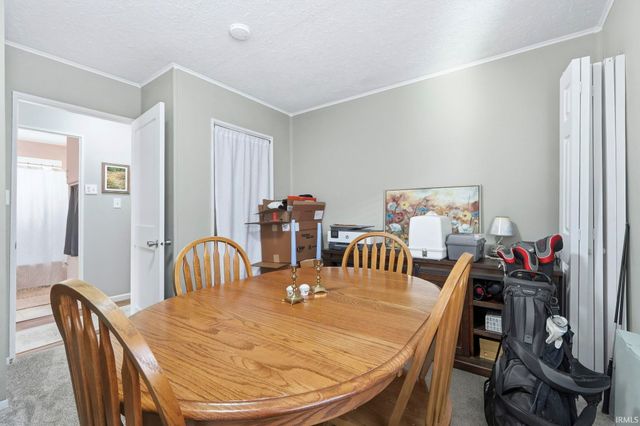 2725 Kenwood Avenue, Fort Wayne, IN 46805