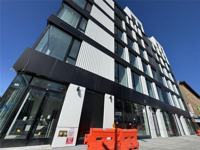 31-16 21st Street S02, Astoria, NY 11106