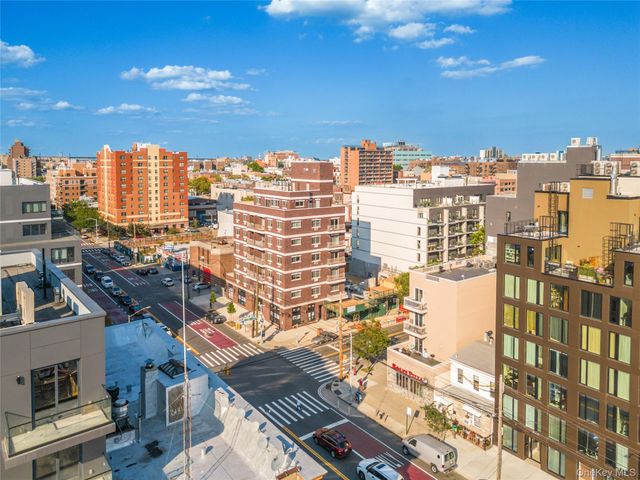 31-16 21st Street S02, Astoria, NY 11106