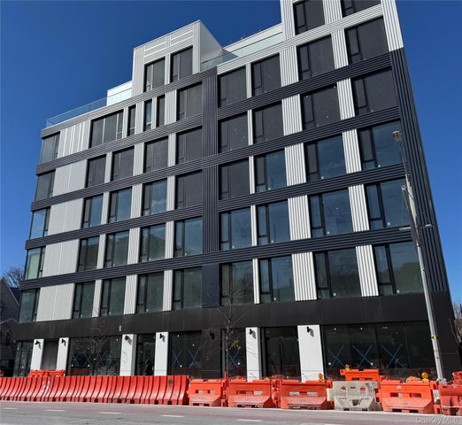 31-16 21st Street S02, Astoria, NY 11106