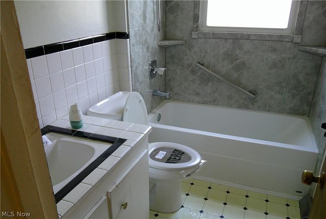 1168 Jeanie J Avenue, Akron, OH 44310