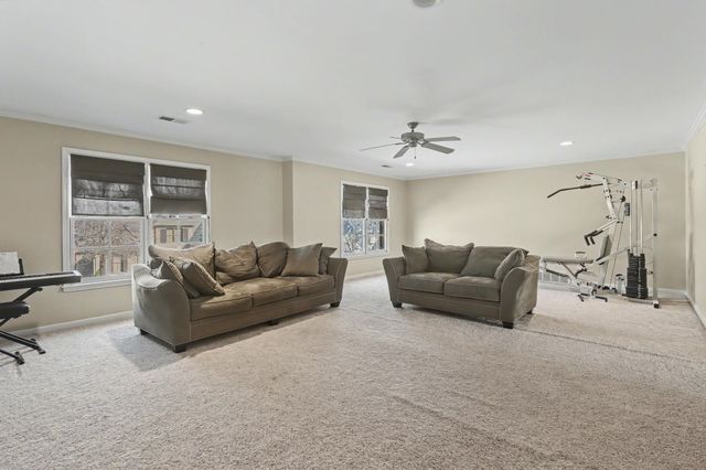 10205 MATWOOD OAK DR, Lakeland, TN 38002