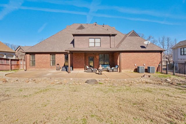 10205 MATWOOD OAK DR, Lakeland, TN 38002