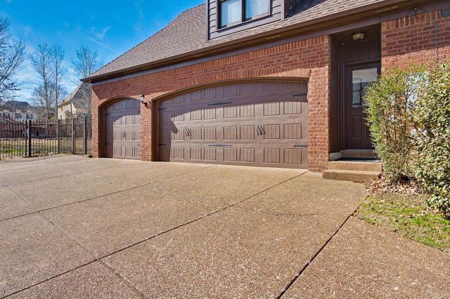 10205 MATWOOD OAK DR, Lakeland, TN 38002