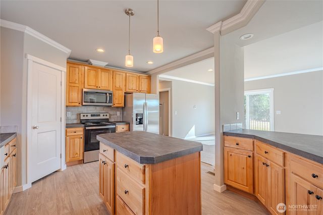 152 Mask Lane, Toutle, WA 98649