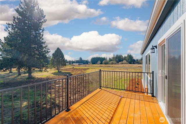 152 Mask Lane, Toutle, WA 98649