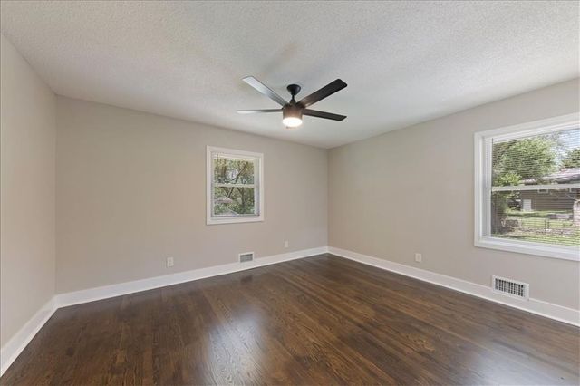 11207 Monroe Court, Kansas City, MO 64137
