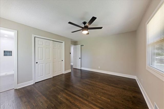 11207 Monroe Court, Kansas City, MO 64137