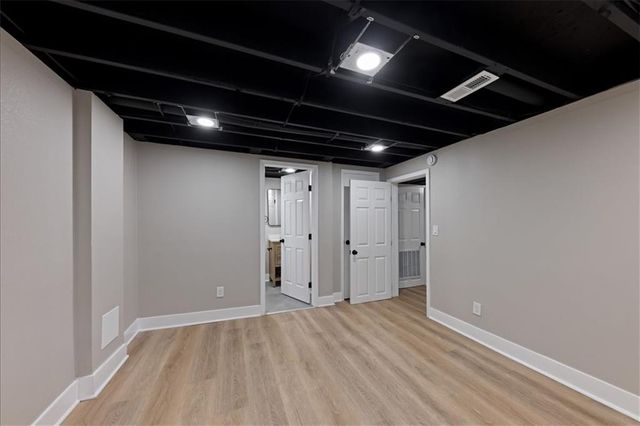 11207 Monroe Court, Kansas City, MO 64137