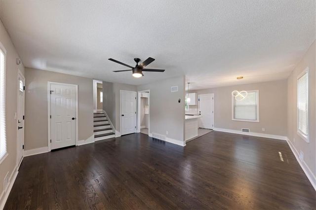 11207 Monroe Court, Kansas City, MO 64137