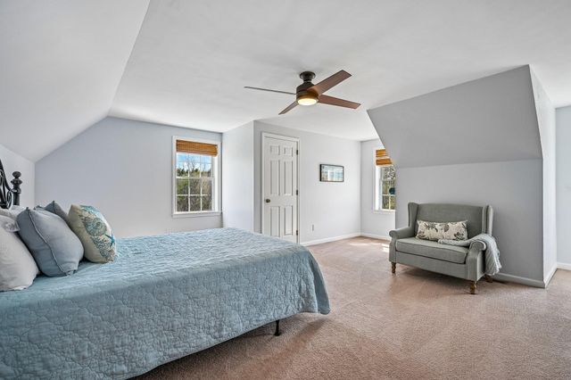 11 Longmeadow Road, Windham, NH 03087