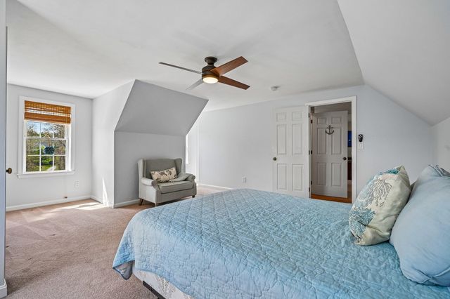 11 Longmeadow Road, Windham, NH 03087