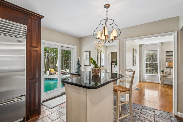 11 Longmeadow Road, Windham, NH 03087