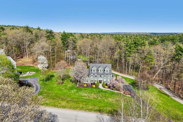 11 Longmeadow Road, Windham, NH 03087