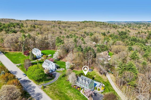 11 Longmeadow Road, Windham, NH 03087