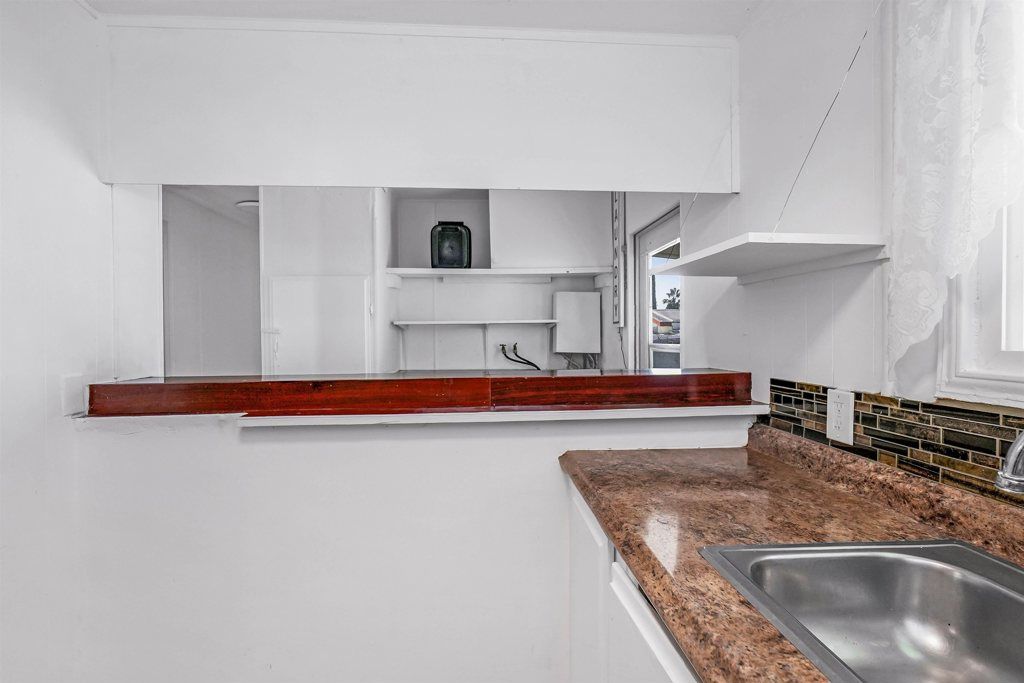 Image 15 of property listing at 26 David Dr, Concord, CA 94518