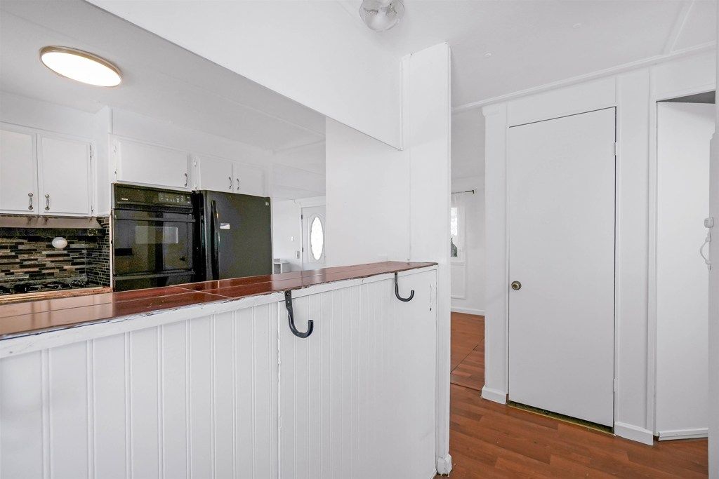 Image 16 of property listing at 26 David Dr, Concord, CA 94518