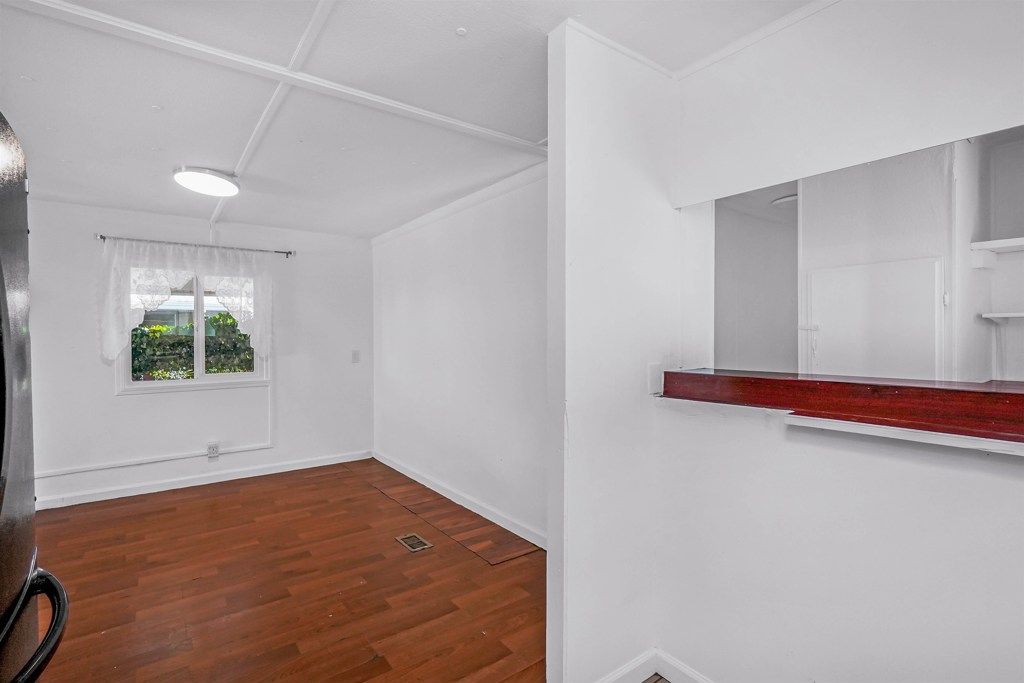 Image 17 of property listing at 26 David Dr, Concord, CA 94518