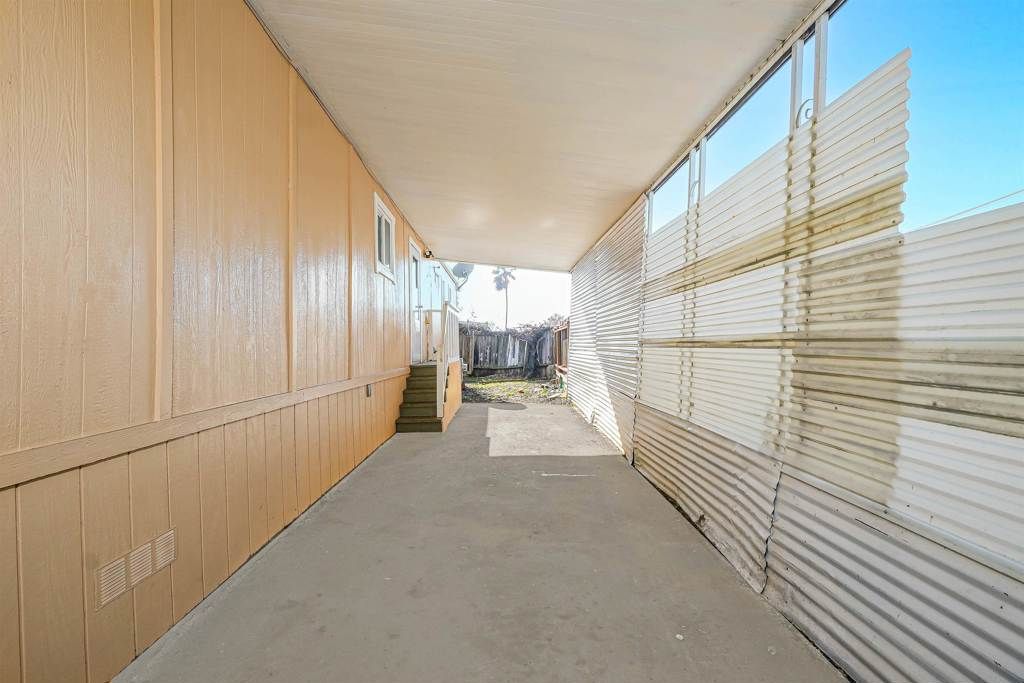 Image 33 of property listing at 26 David Dr, Concord, CA 94518