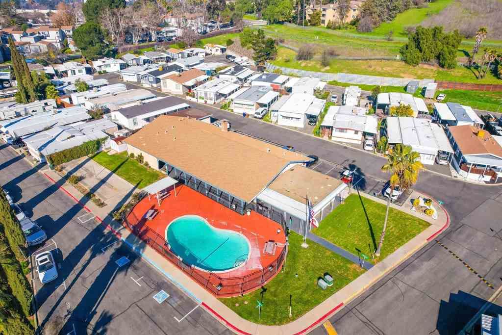 Image 37 of property listing at 26 David Dr, Concord, CA 94518