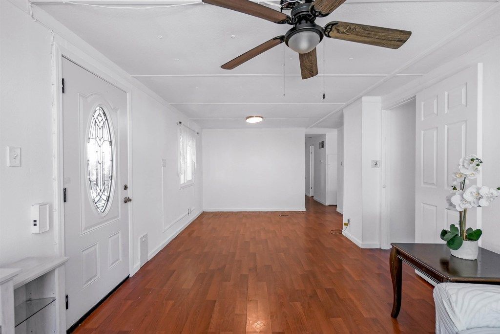 Image 7 of property listing at 26 David Dr, Concord, CA 94518