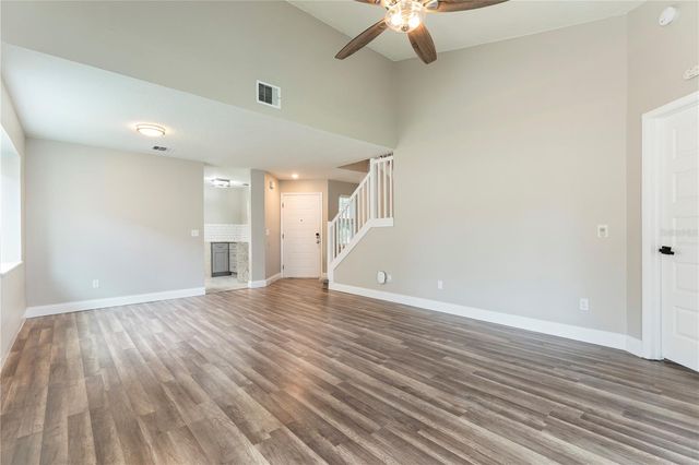 587 PORTLAND CIRCLE, Apopka, FL 32703