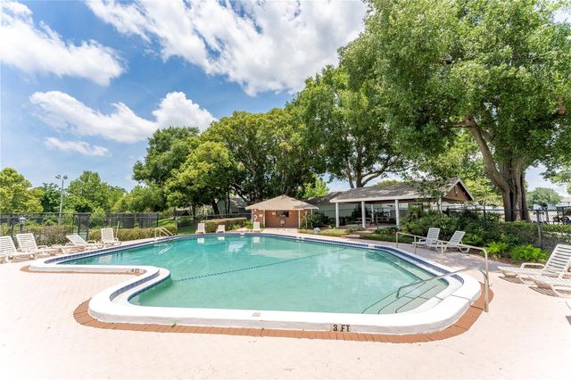 587 PORTLAND CIRCLE, Apopka, FL 32703