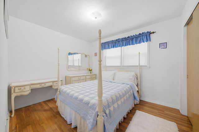 3830 S 56th Court, Cicero, IL 60804