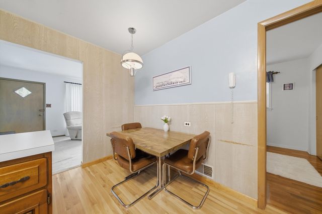 3830 S 56th Court, Cicero, IL 60804