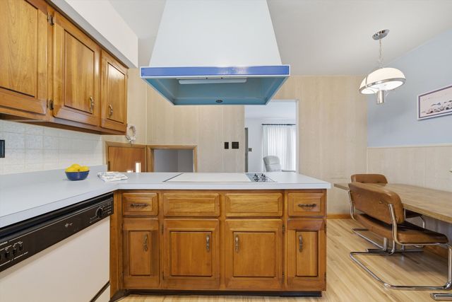 3830 S 56th Court, Cicero, IL 60804