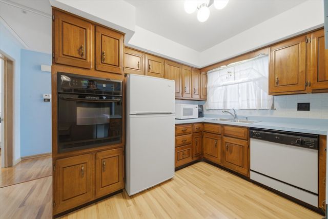 3830 S 56th Court, Cicero, IL 60804