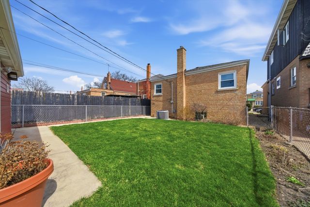 3830 S 56th Court, Cicero, IL 60804