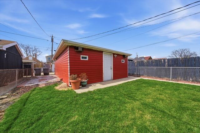 3830 S 56th Court, Cicero, IL 60804