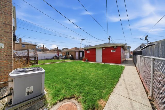 3830 S 56th Court, Cicero, IL 60804