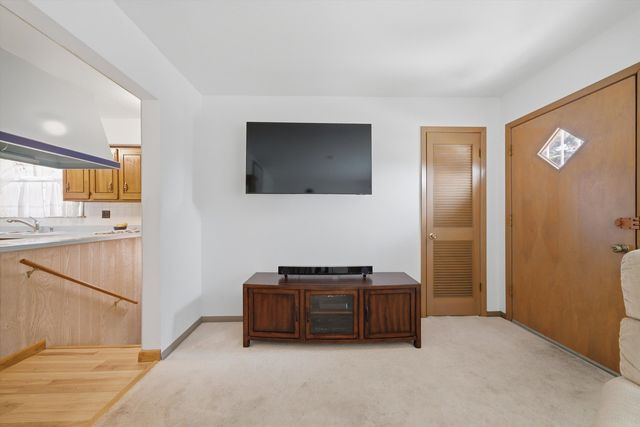 3830 S 56th Court, Cicero, IL 60804