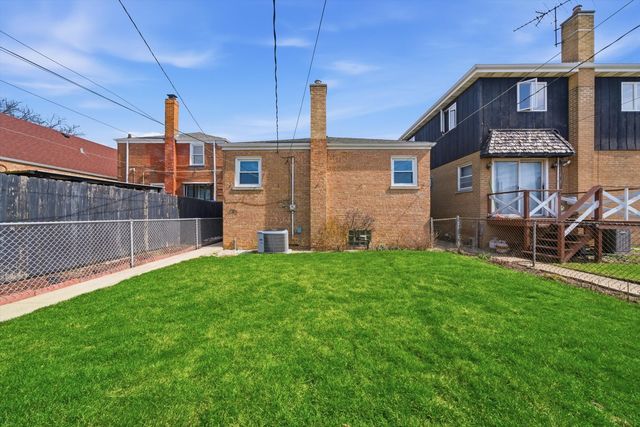 3830 S 56th Court, Cicero, IL 60804