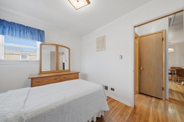 3830 S 56th Court, Cicero, IL 60804