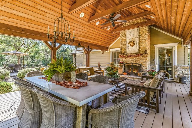 11901 S 92nd Avenue, Palos Park, IL 60464