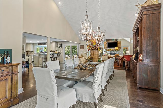 11901 S 92nd Avenue, Palos Park, IL 60464