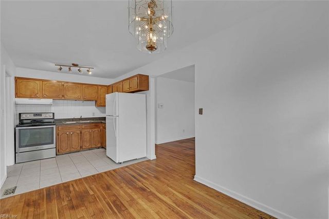 1455 Mellwood CT, Norfolk, VA 23513