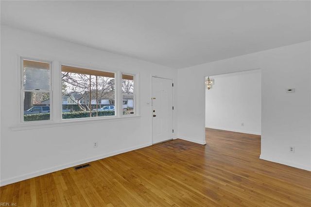 1455 Mellwood CT, Norfolk, VA 23513