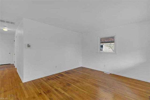 1455 Mellwood CT, Norfolk, VA 23513