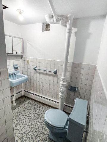 718 S 22nd STREET, Manitowoc, WI 54220