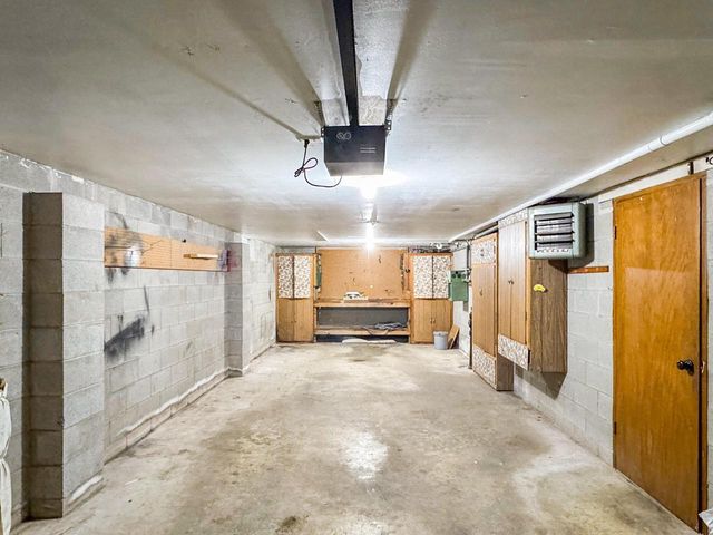 718 S 22nd STREET, Manitowoc, WI 54220