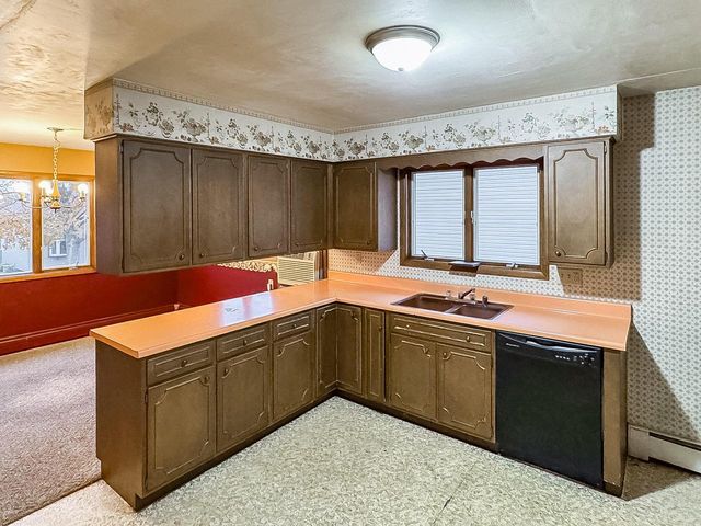 718 S 22nd STREET, Manitowoc, WI 54220