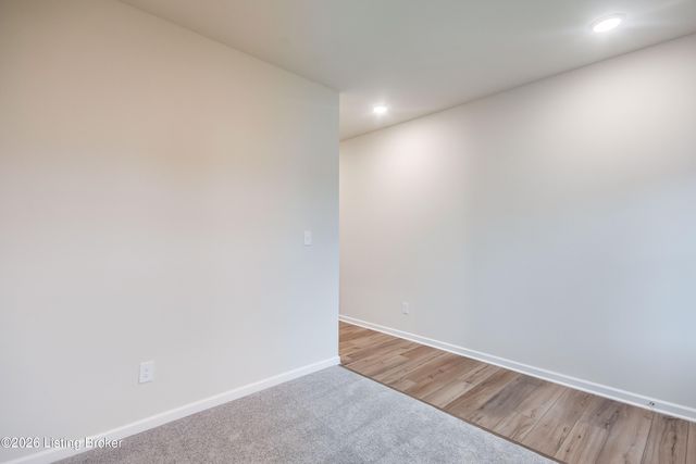 16956 Aiken Ridge Cir, Louisville, KY 40245