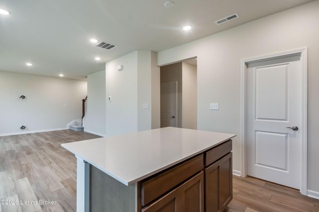 16956 Aiken Ridge Cir, Louisville, KY 40245